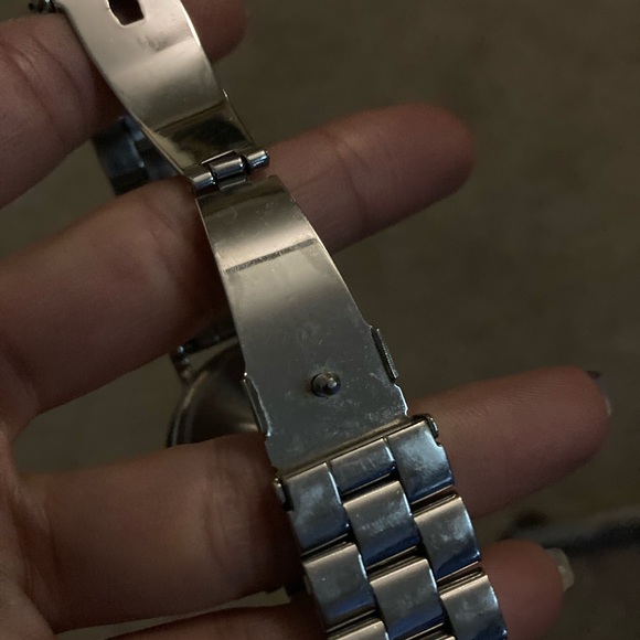 Marc Jacobs Watch - Picture 5 of 7